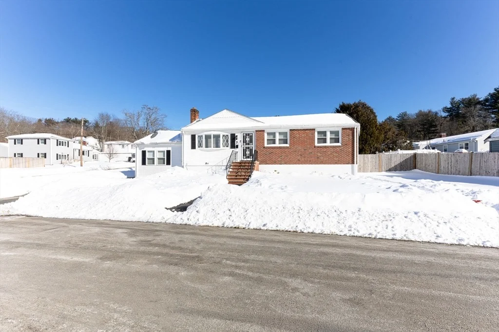 Photo of 8 Dianthus Rd