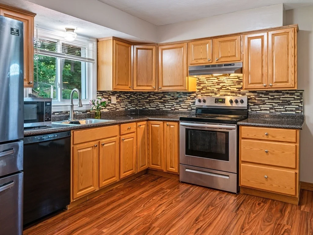 Photo of 39 Barbara Ave