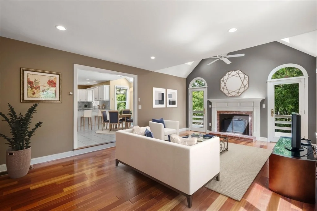 Photo of 8 Piccadilly Way