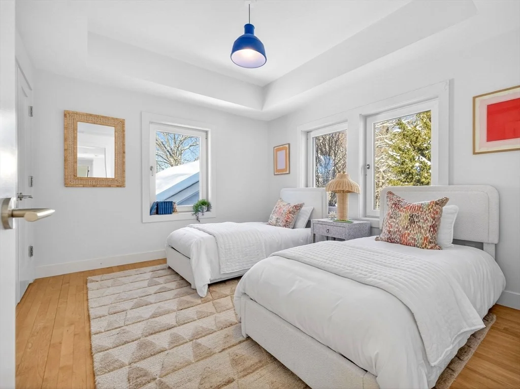 Photo of 49 Powissett St