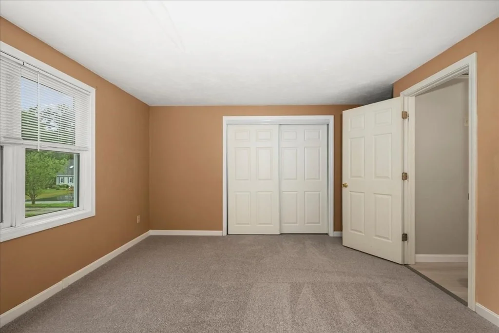 Photo of 7 Sneade Dr