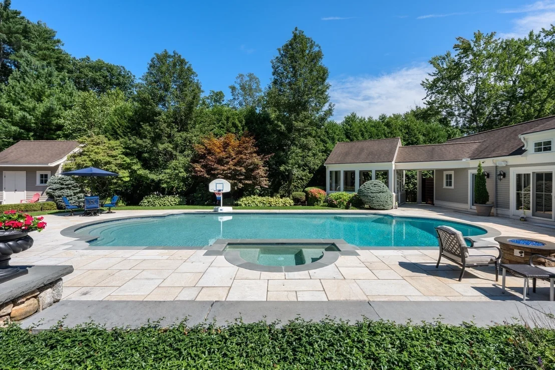 Photo of 99 Country Way