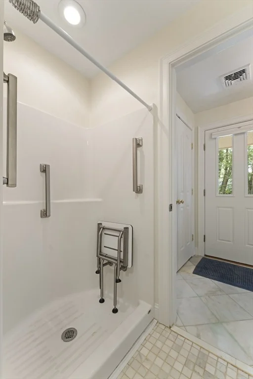 Photo of 10 Mayflower Path