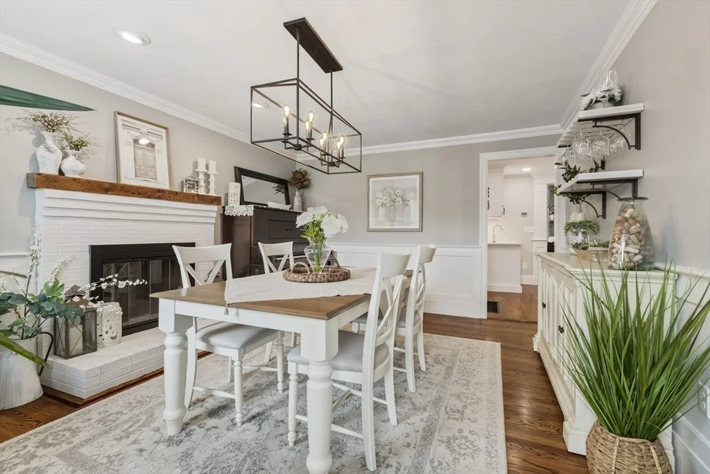 Photo of 11 Southwoods Cir