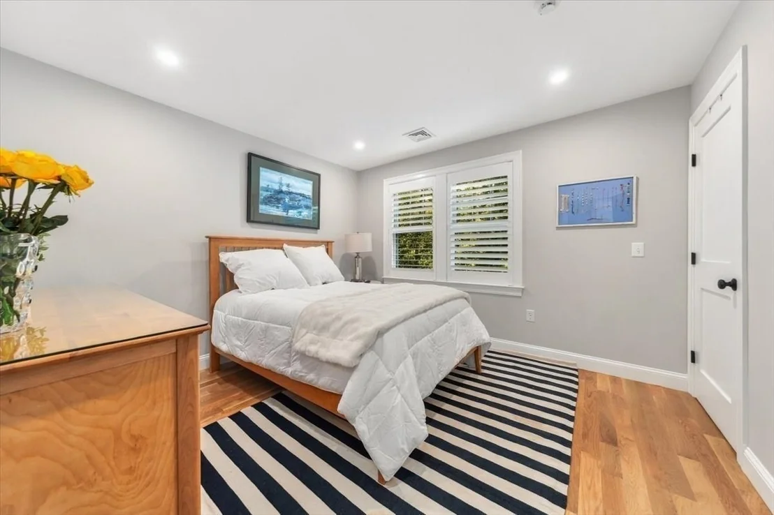 Photo of 16 Hayes Rd.