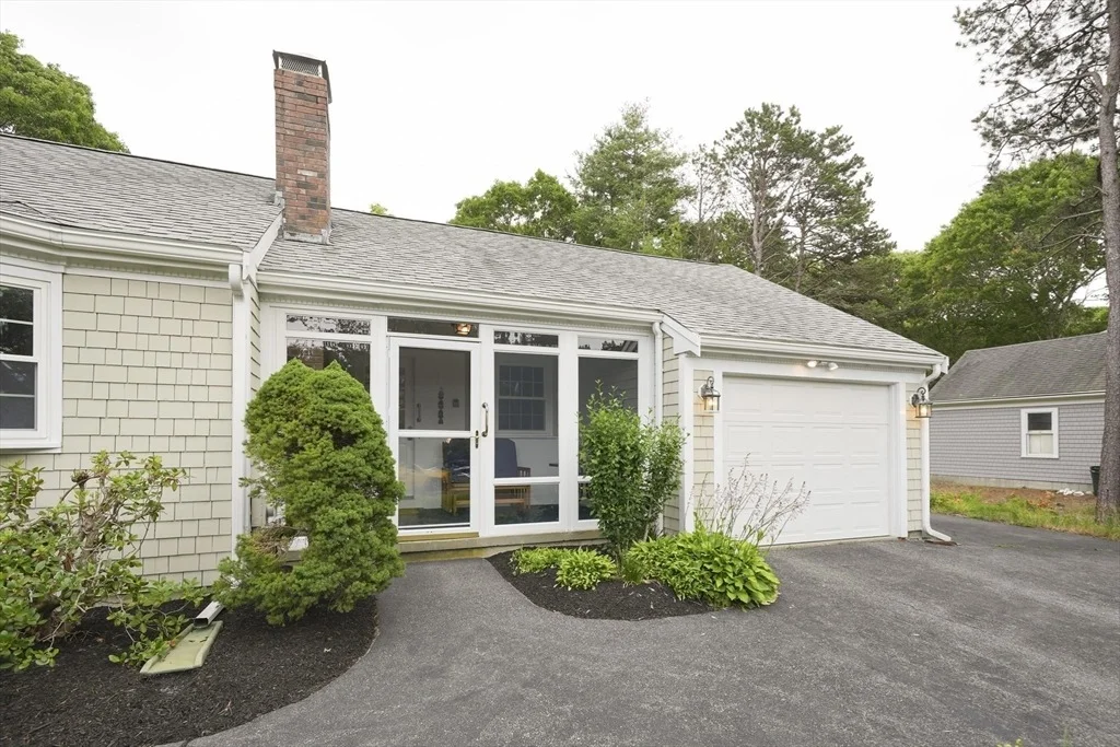 Photo of 247 Great Pines Dr