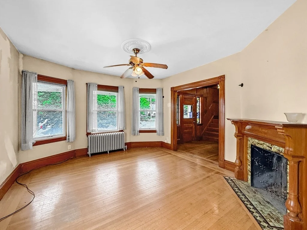 Photo of 33 High St
