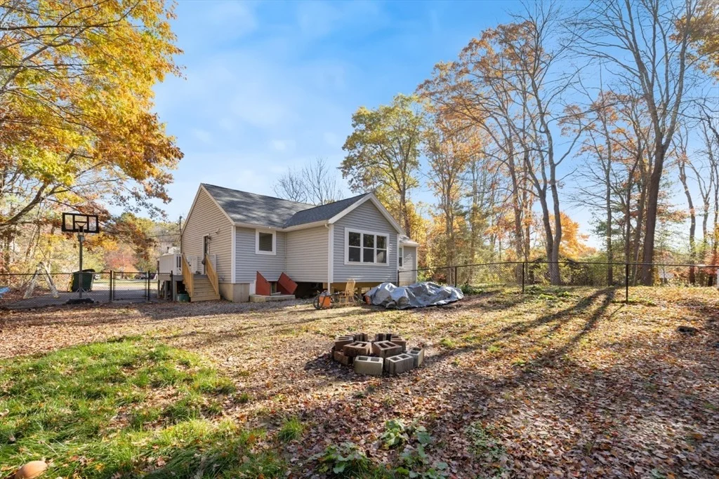 Photo of 62 Middle Road