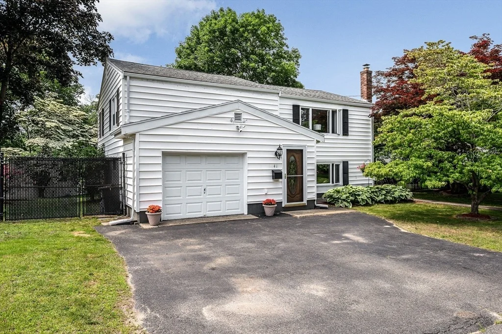 Photo of 41 Fairchild Ave