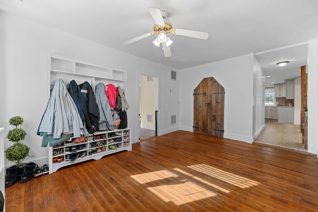 Photo of 19 Main