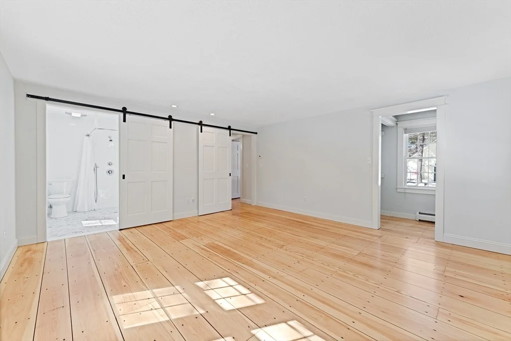 Photo of 125 West Bare Hill Road