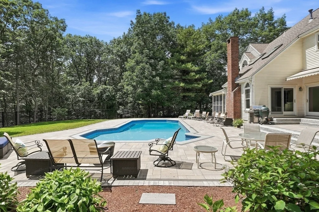 Photo of 6 Nokomis Way