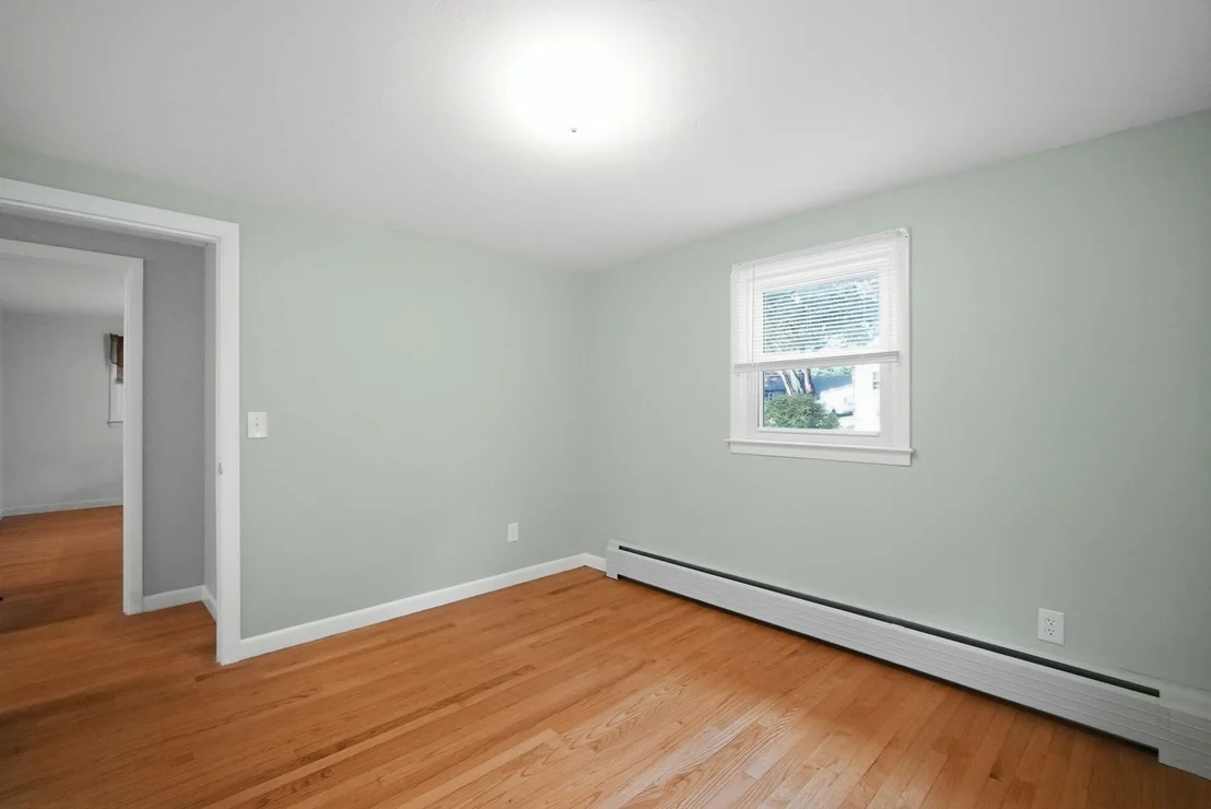 Photo of 6 Sasur St