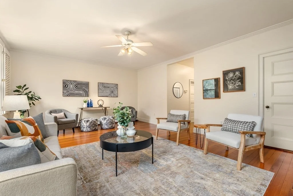 Photo of Unit 3 at 7 Regent Cir