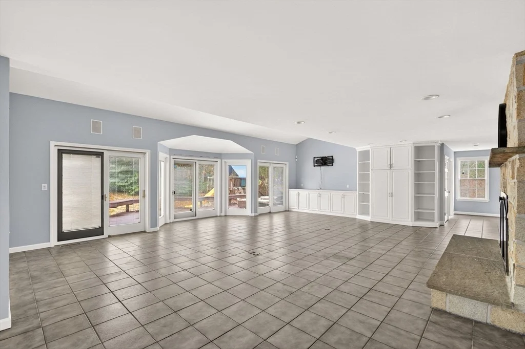 Photo of 84 White Birch Way