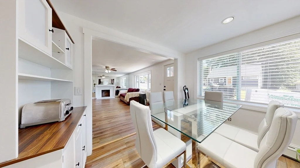 Photo of 28 Deforest St