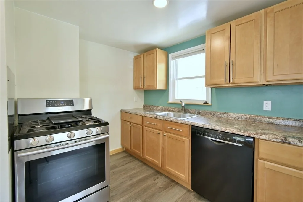 Photo of 160 Austin St