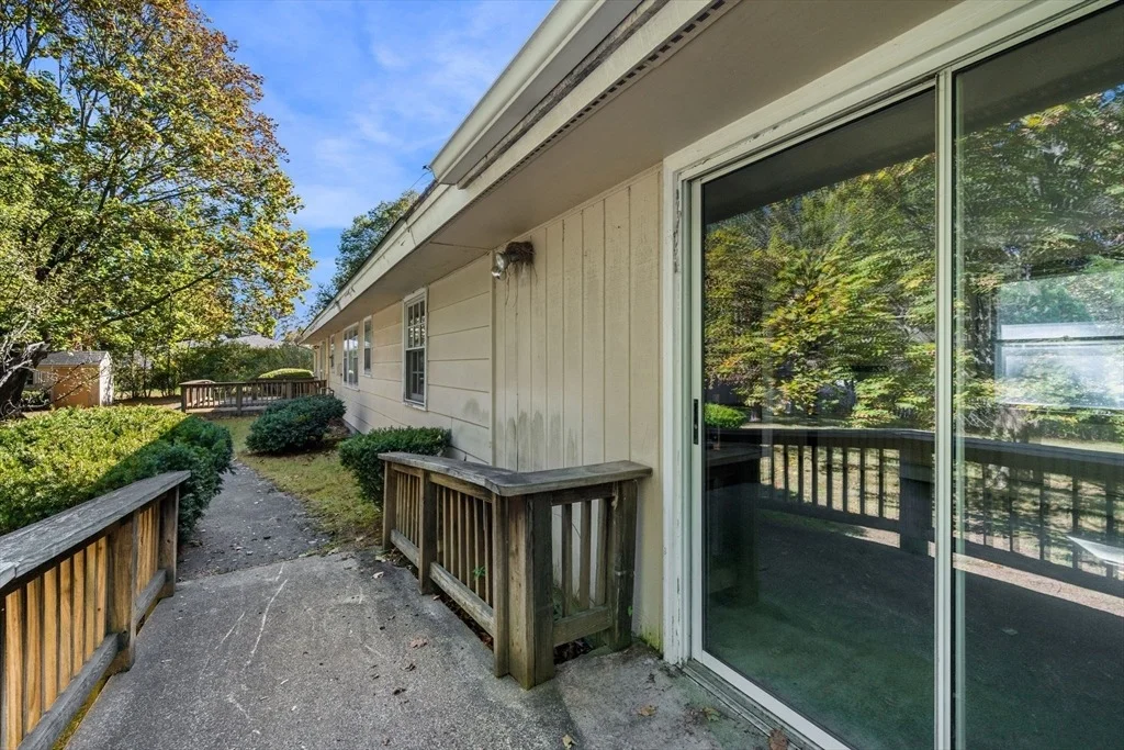 Photo of 8 Intervale Ave