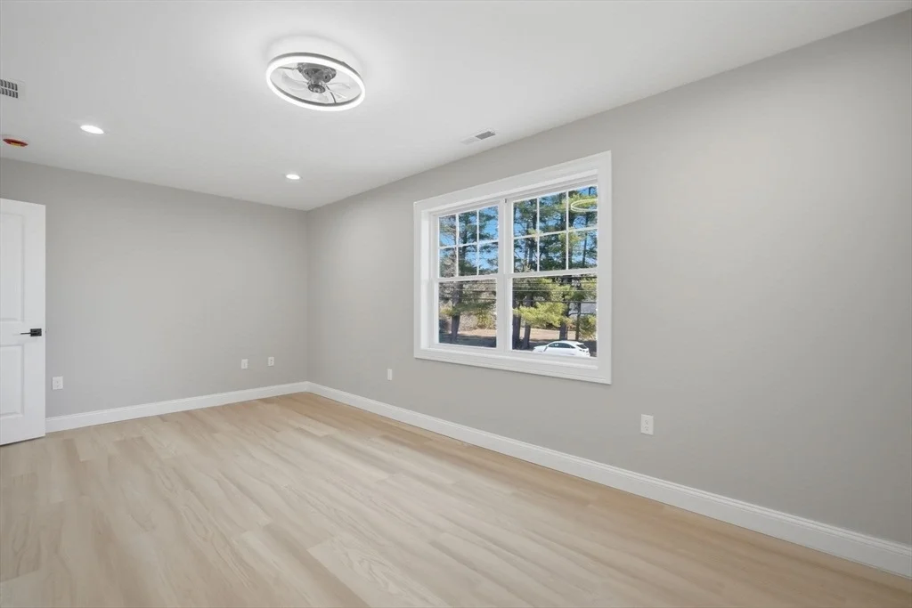 Photo of 212 Montgomery Rd