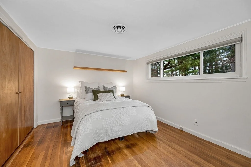 Photo of 14 Holton Road