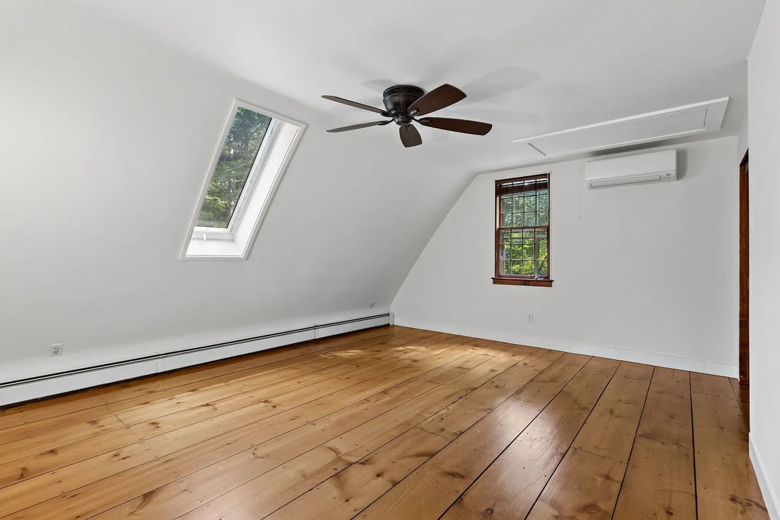 Photo of 35 Bare Hill Road