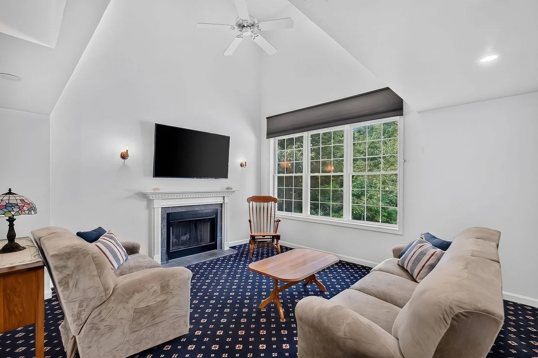 Photo of 112 Saunders St