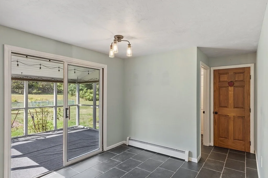 Photo of 6 Ashton Ln
