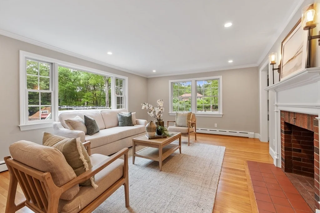 Photo of 254 Taylor Rd