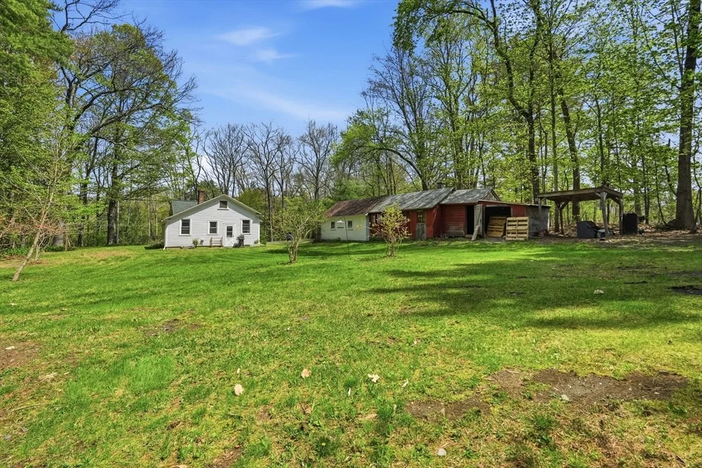 Photo of 52 Log Plain Rd