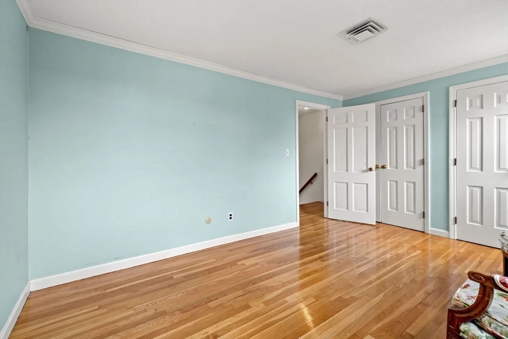 Photo of 7 Leslie Cove