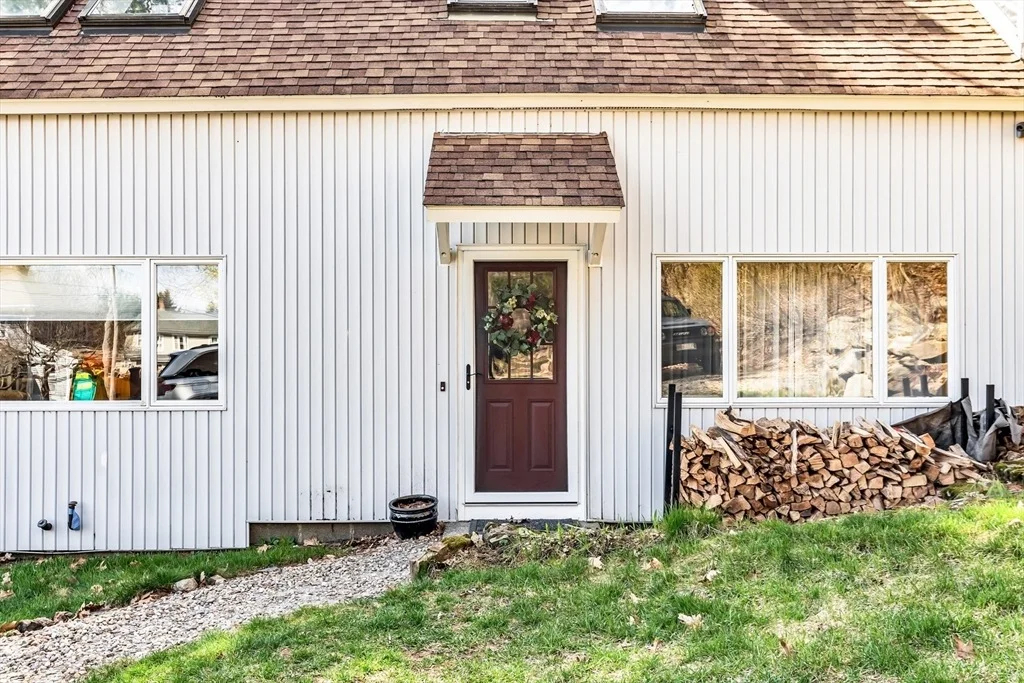 Photo of 40 Webster Ave