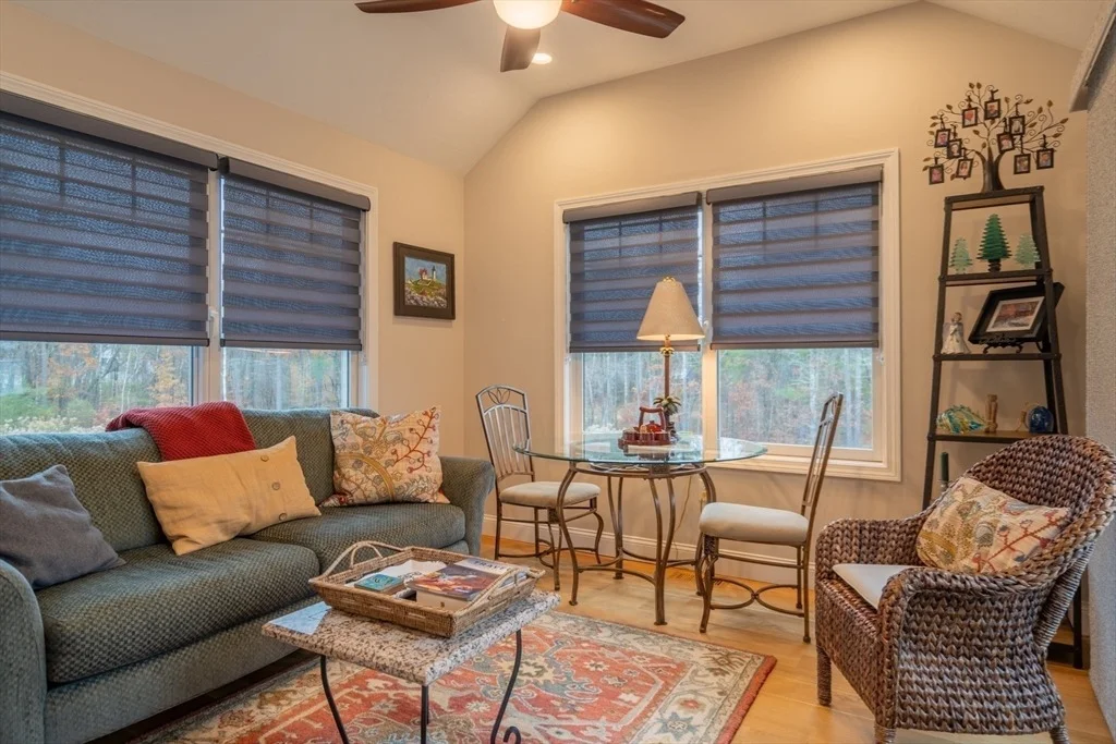 Photo of 237 Woodland Way