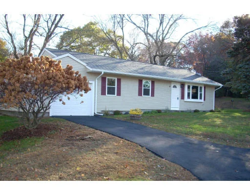 Photo of 4 Mayflower Circle