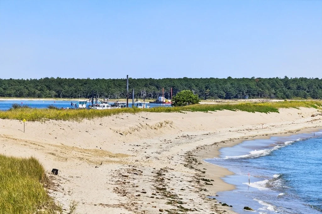 Photo of 35 Shore Dr