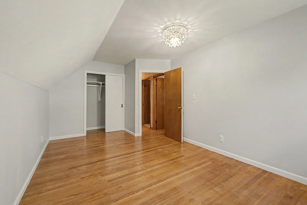 Photo of 10 Raymond Dr