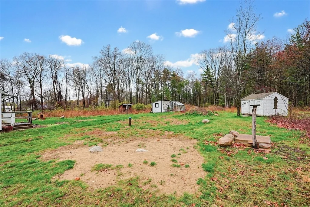 Photo of 321 Townsend Hill Rd