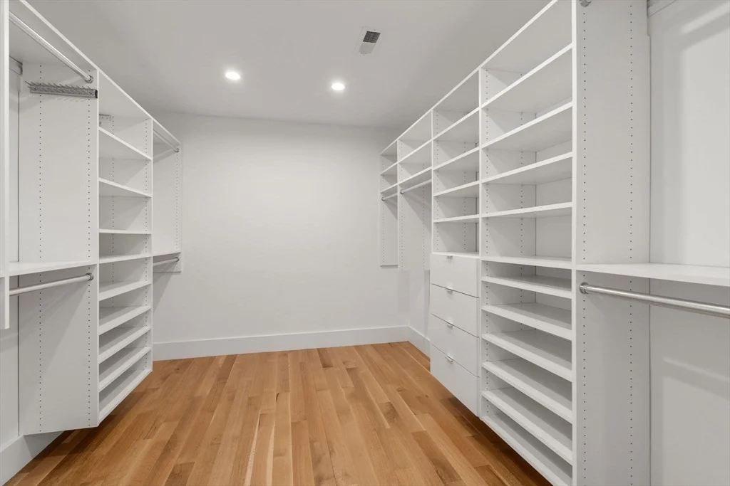 Photo of 77 Kings Grant Road