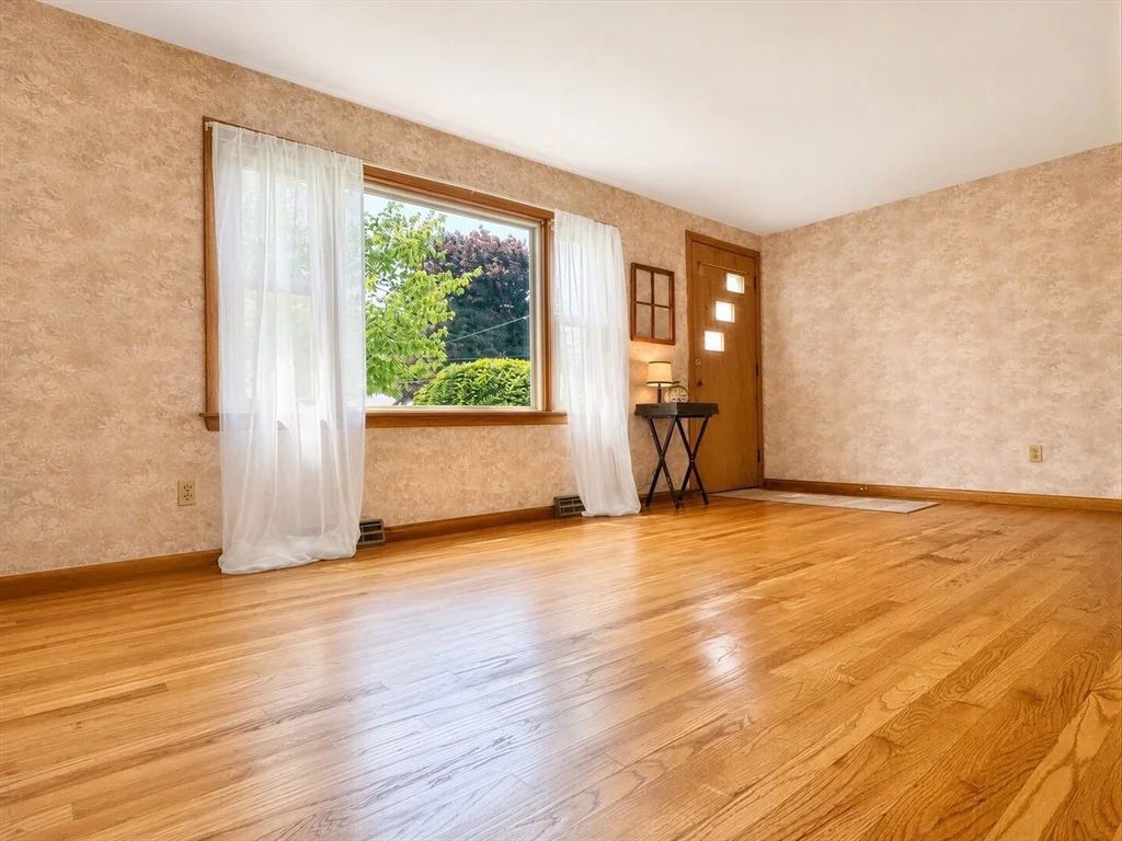 Photo of 194 Brookside Circle