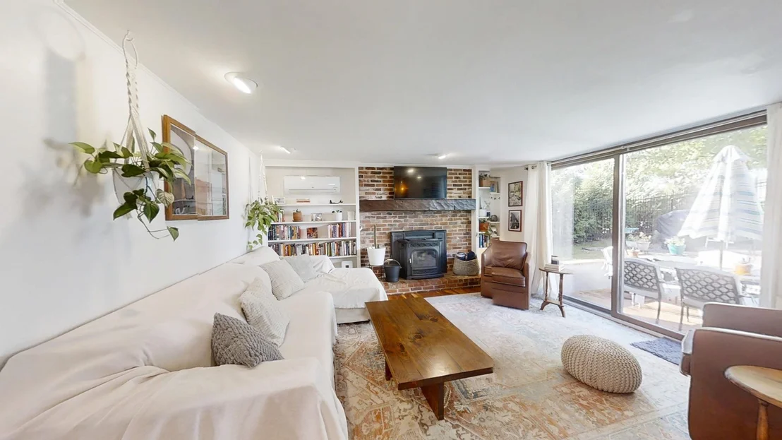 Photo of 54 Whitehall Rd