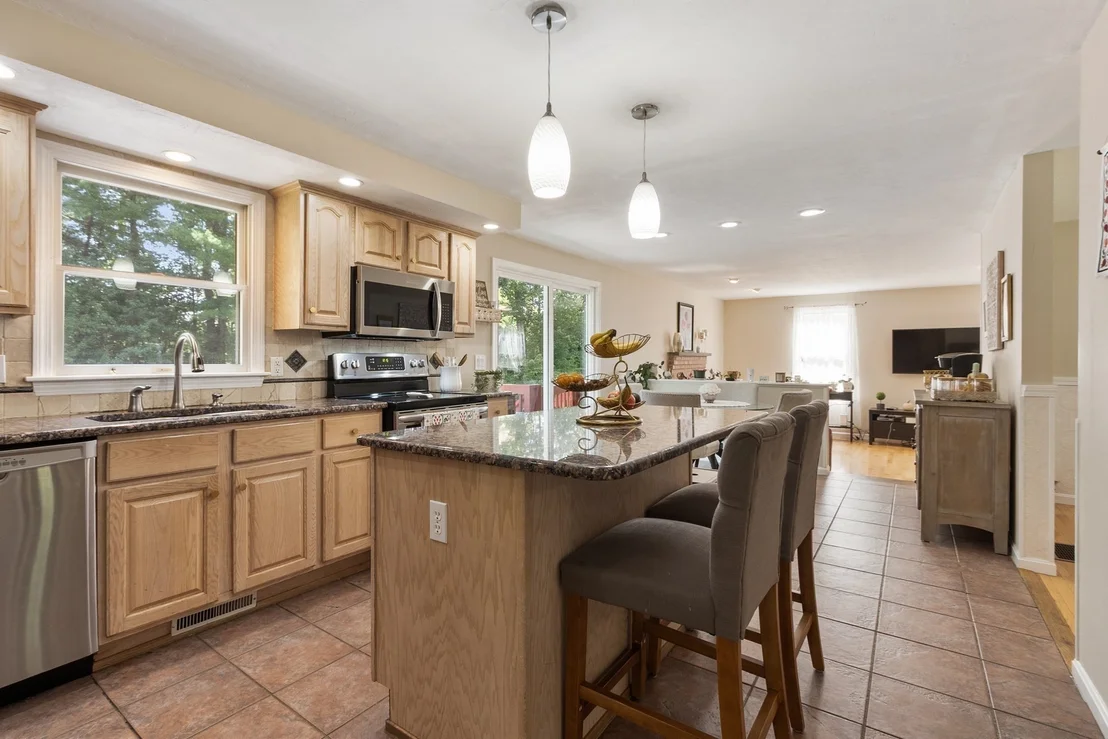 Photo of 1 Laurelwoods Dr