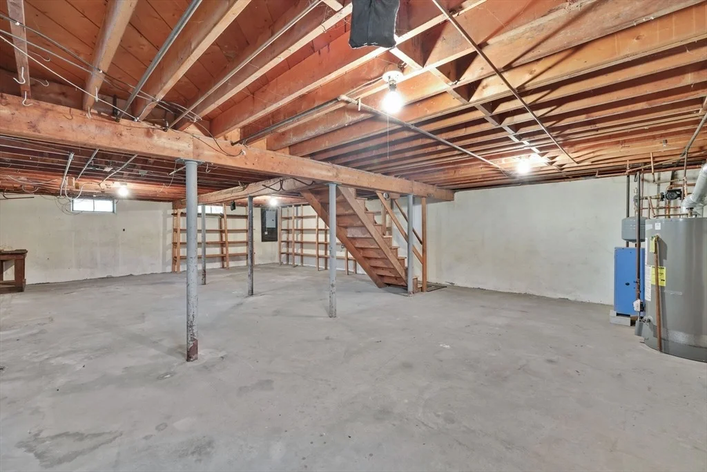 Photo of 96 Roberta Cir