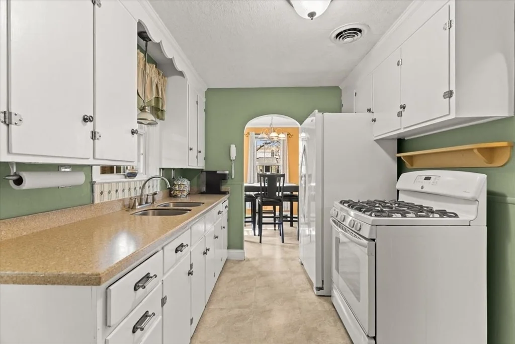 Photo of 49 Cove St