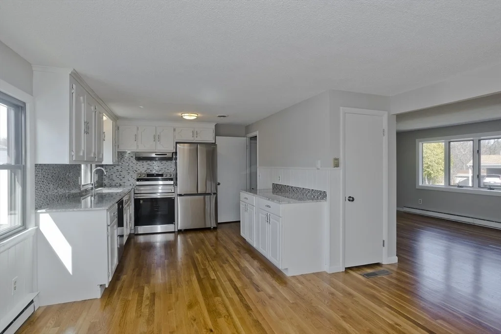 Photo of 185 Fletcher Cir