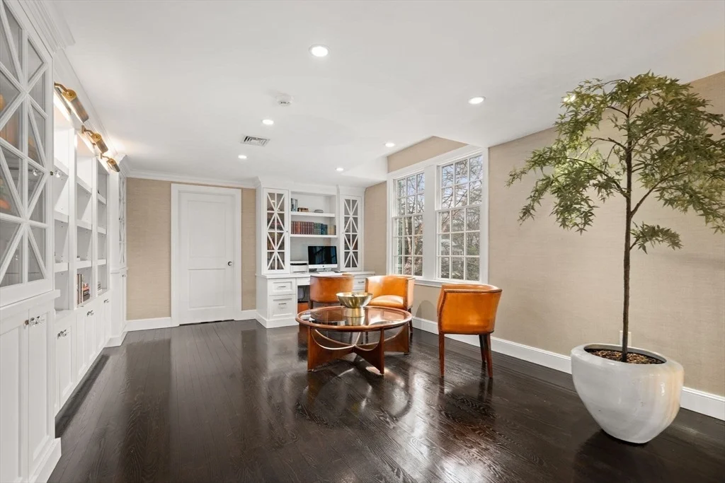 Photo of 48 Scotch Pine Rd