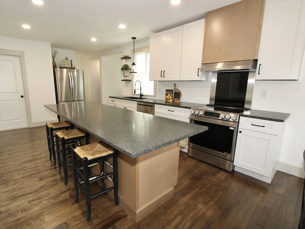 Photo of 7 Albemarle St