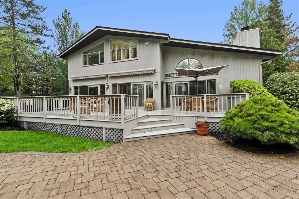 Photo of 25 Laurus Ln