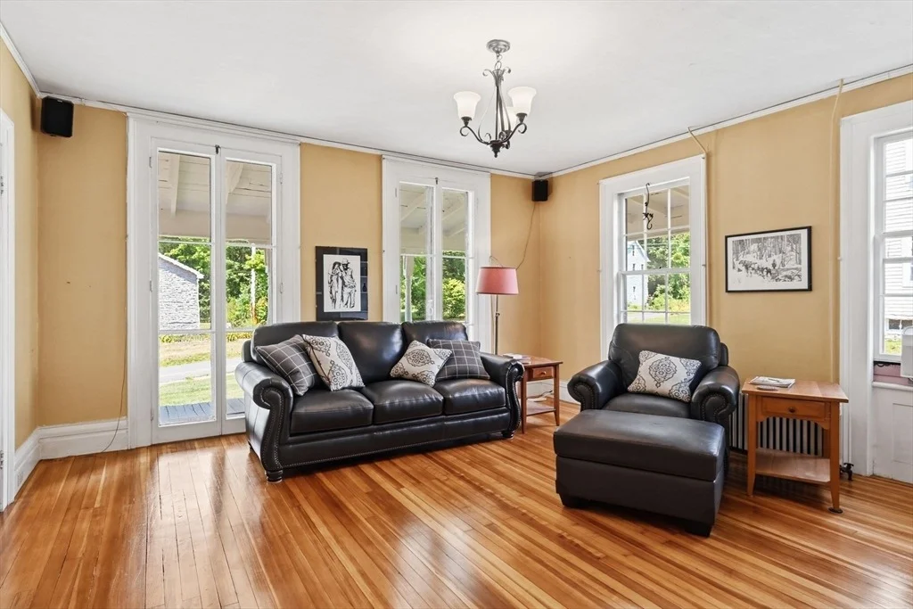 Photo of 6 Nash Hill Rd