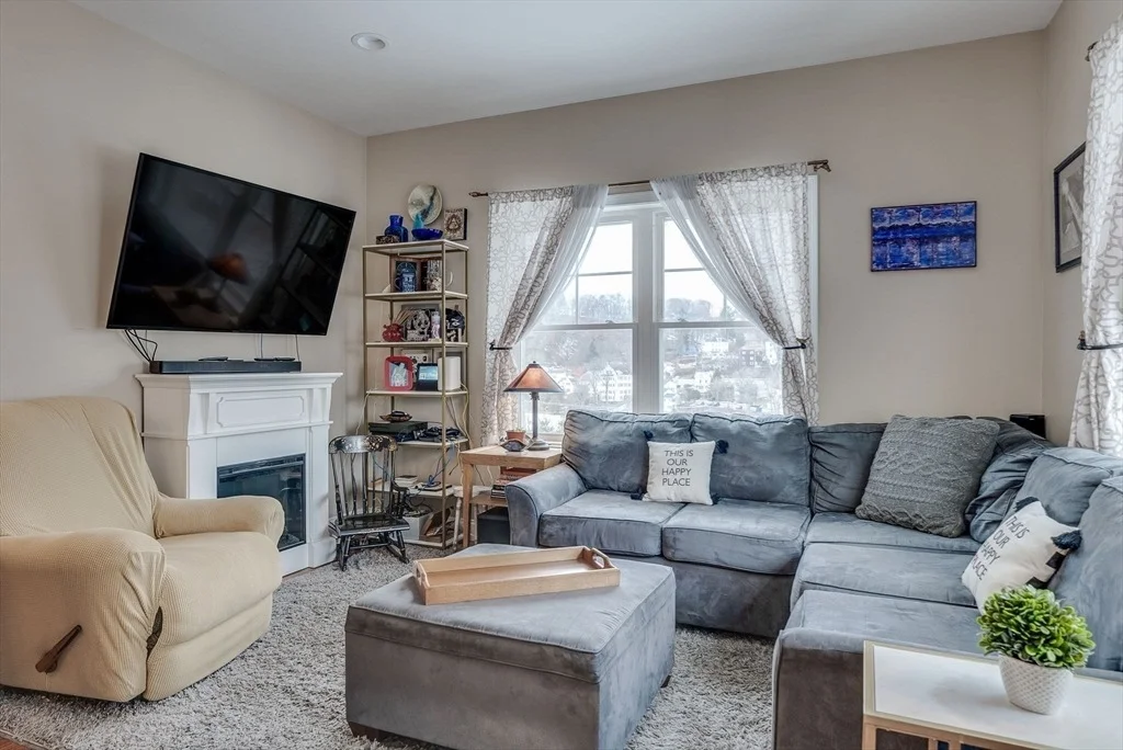 Photo of Unit B812 at 12 Eagle Nest