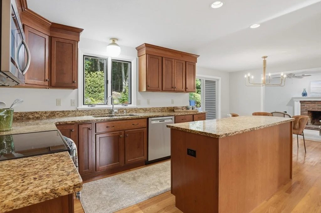 Photo of 22 Wachusett Cir
