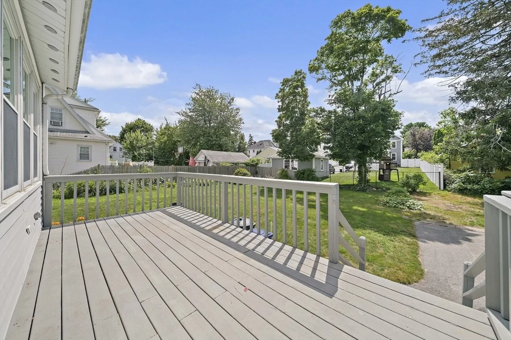 Photo of 8 May Avenue